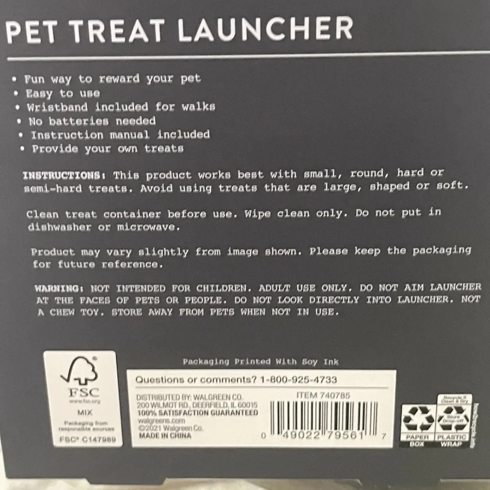 TREAT LAUNCHER for Cats or Dogs * New Mint in Box